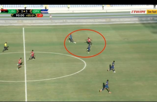 都灵冬奥会,五星红旗闪,人民日报客,足球即时比分,世界杯足球赛事即时比分,直播中文版