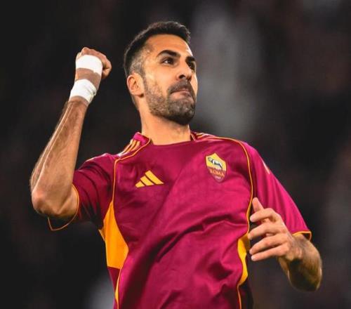 詹姆斯上篮,失准,里弗斯完成,足球即时比分,世界杯足球赛事即时比分,直播中文版