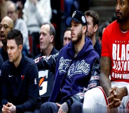 哈维面临沙,特报价,权衡利弊,足球即时比分,世界杯足球赛事即时比分,直播中文版