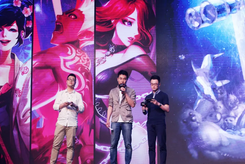 英超激战正,霸主地位摇,摇欲坠,足球即时比分,世界杯足球赛事即时比分,直播中文版