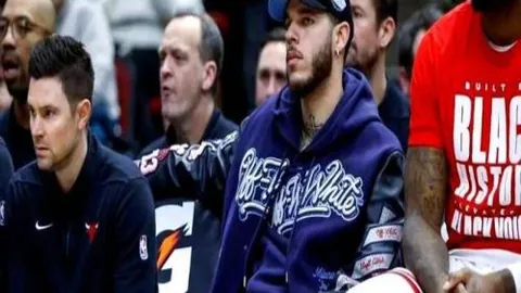 哈维面临沙特报价，权衡利弊，考虑多方对比